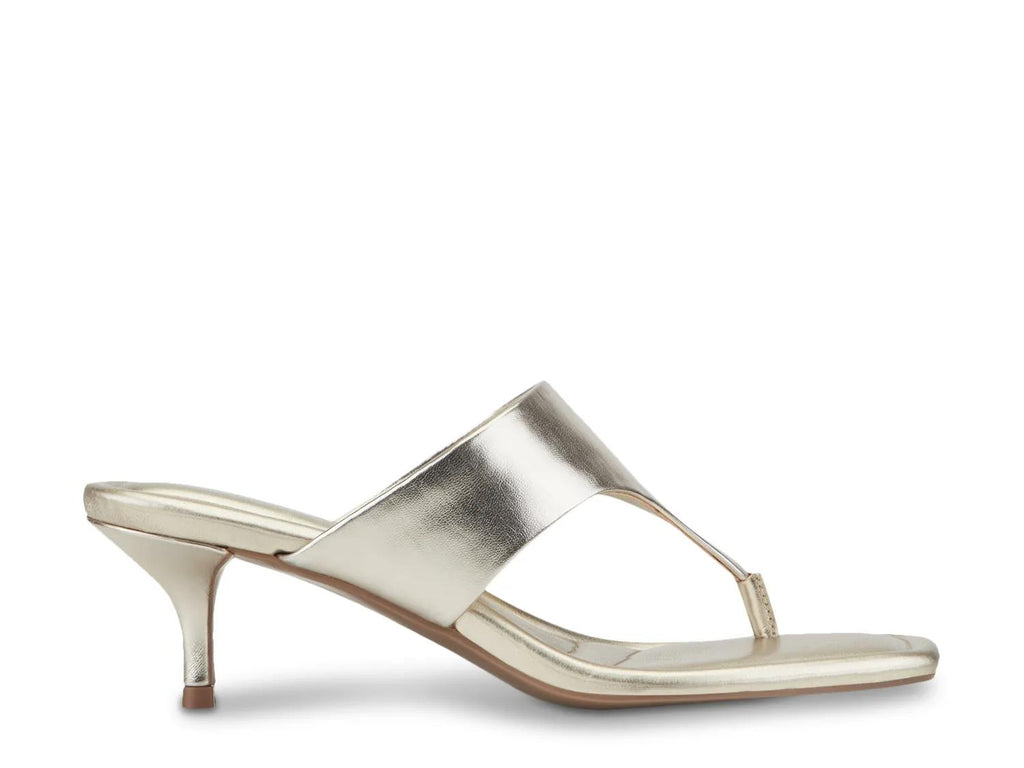 Marc Fisher Yael Sandal