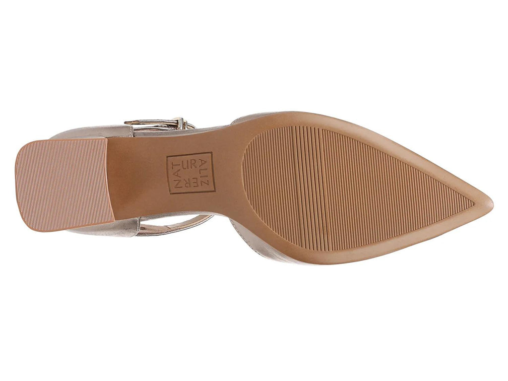 Naturalizer Maddox Pump