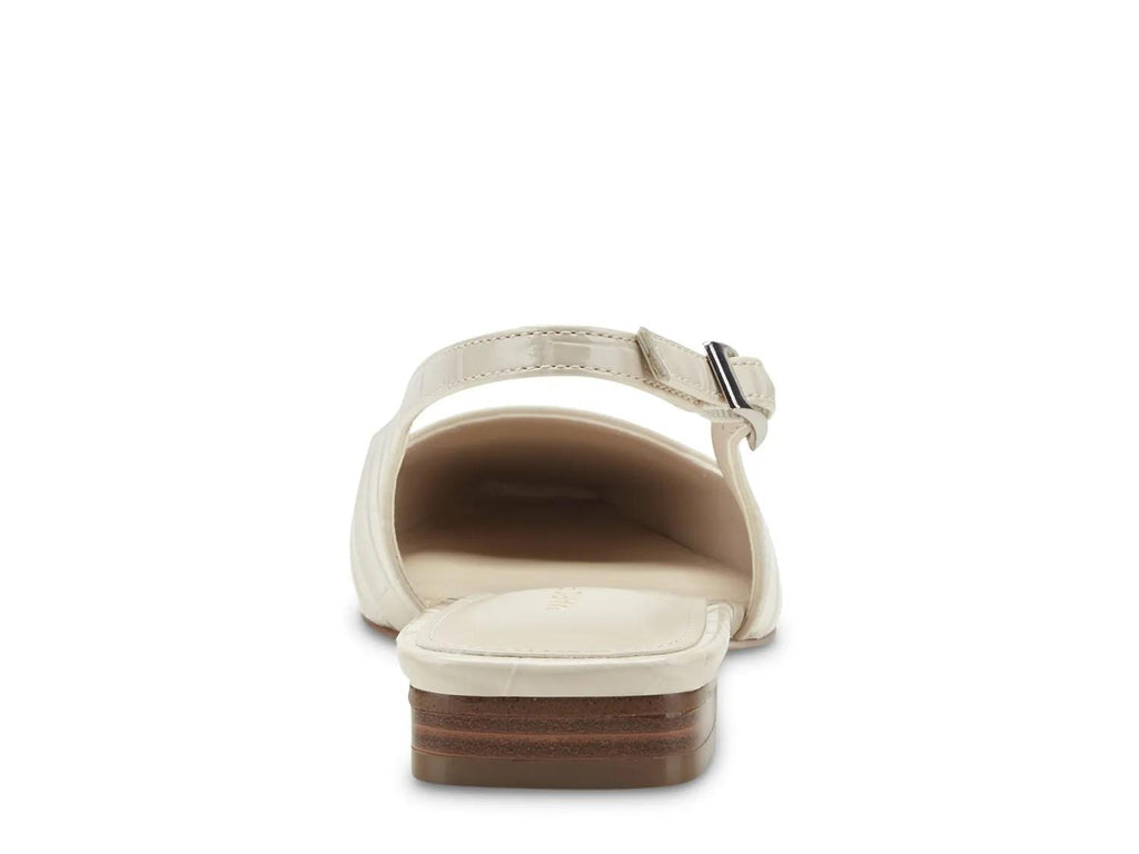 Marc Fisher Gelli Flat