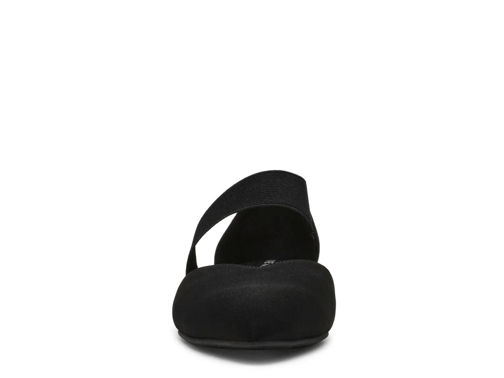 Anne Klein Obila Flat