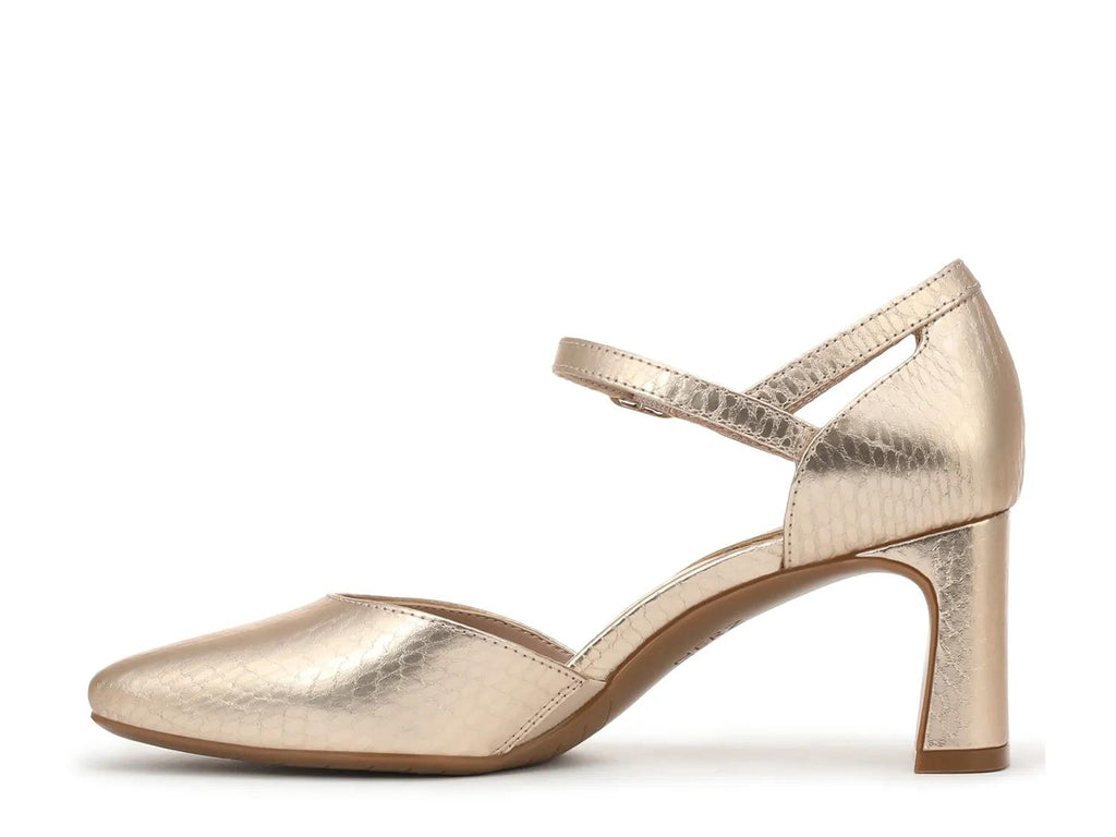 Naturalizer Yasmin Pump