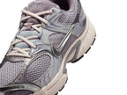 Nike V5 RNR Sneaker - Men's