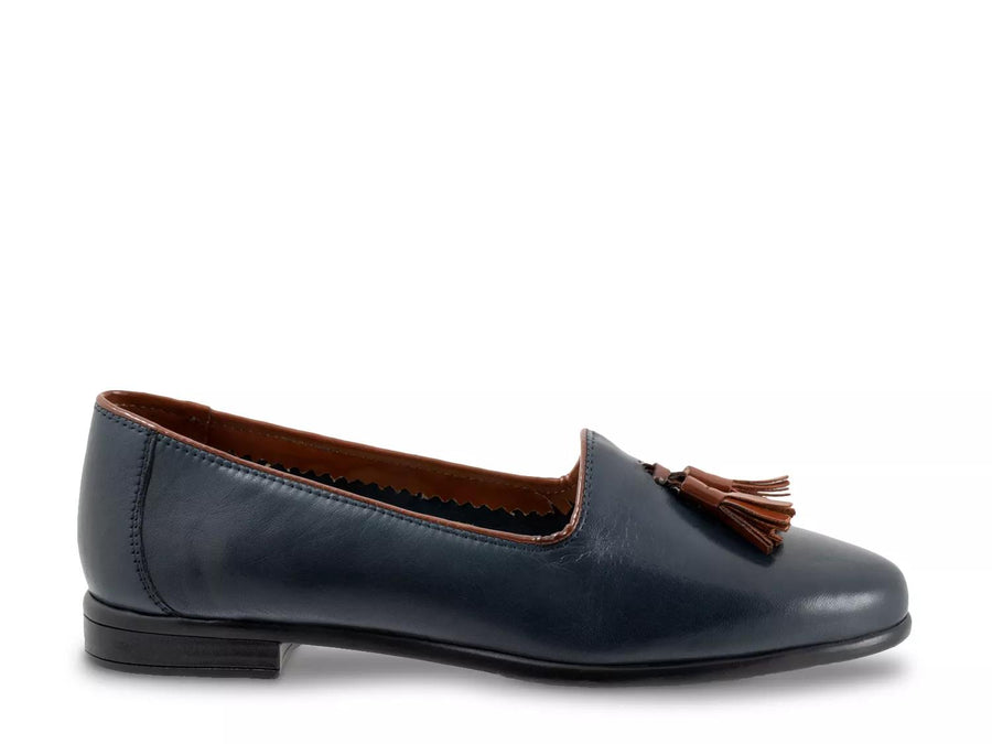 Trotters Liz Loafer