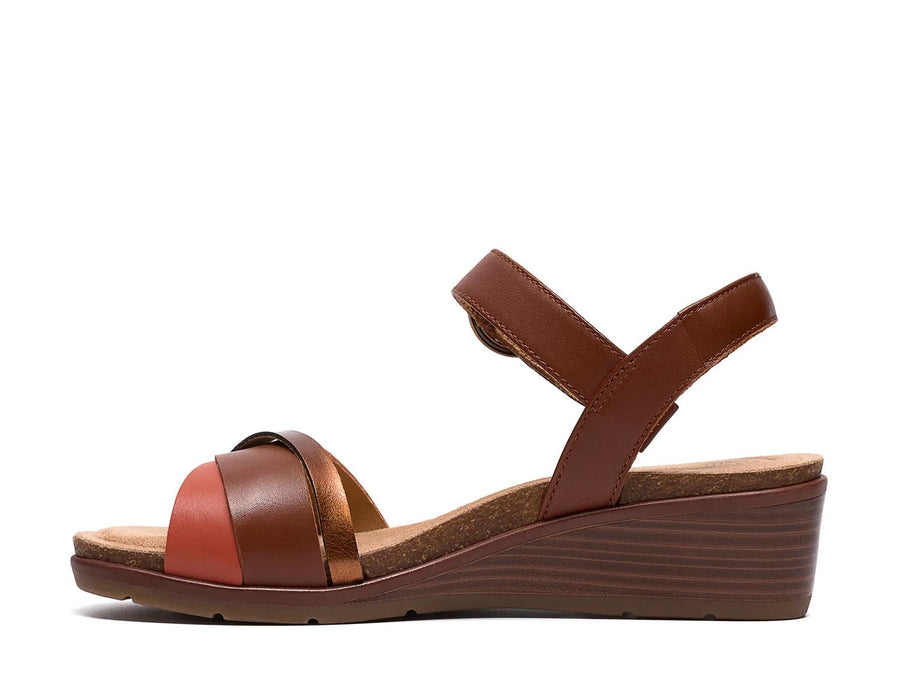 Clarks Kacha Twist Wedge Sandal