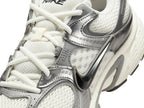 Nike V5 RNR Sneaker - Men's