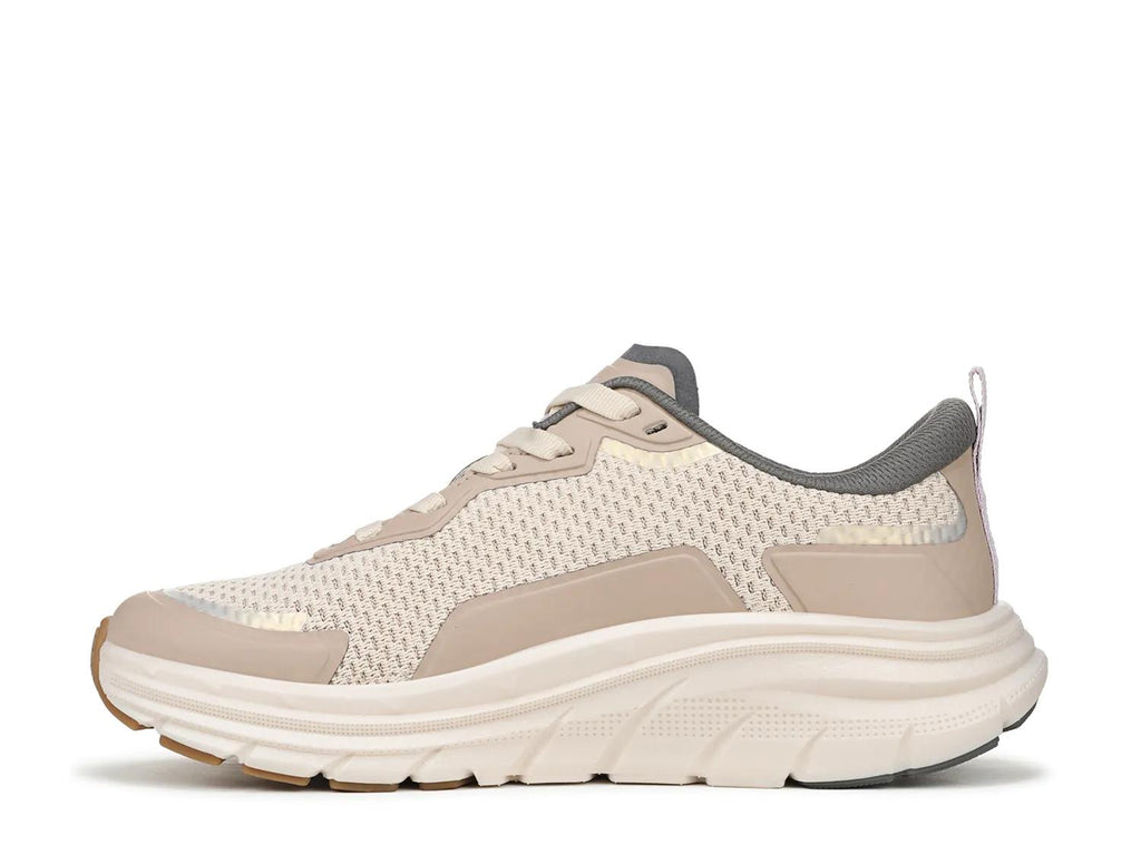 Vionic Walk Max II Walking Shoe - Women's