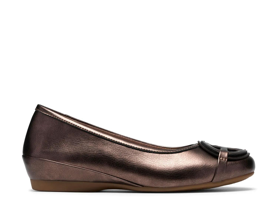 Clarks Cathrynn Luna Flat