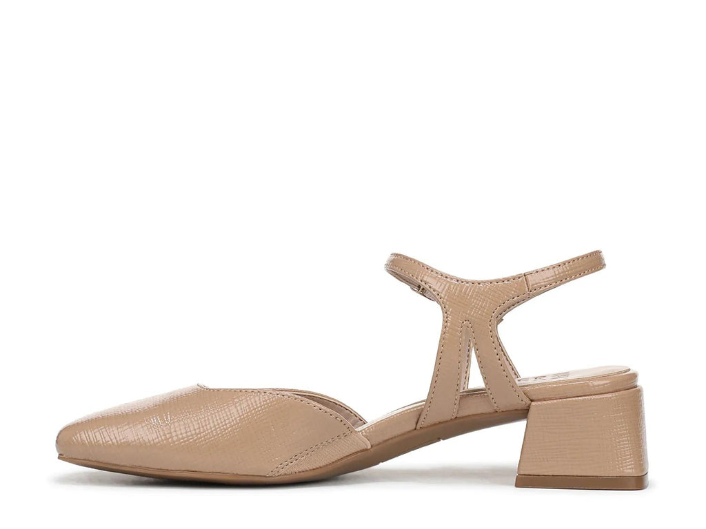 Naturalizer Hattie Pump