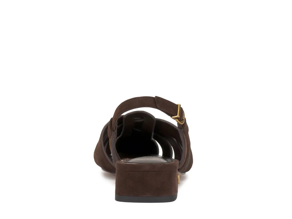 Vince Camuto Vinesha Flat