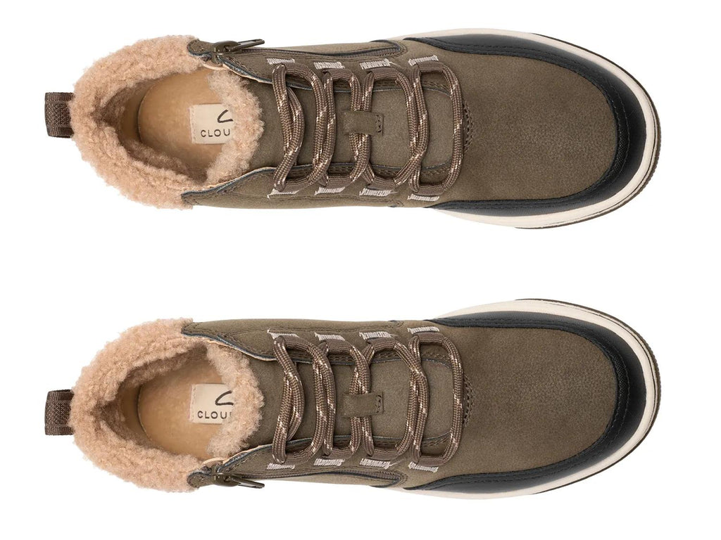 Clarks Cloudsteppers Breeze Moss Bootie