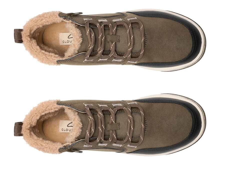 Clarks Cloudsteppers Breeze Moss Bootie
