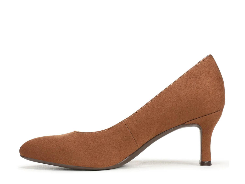 Naturalizer Flora Pump