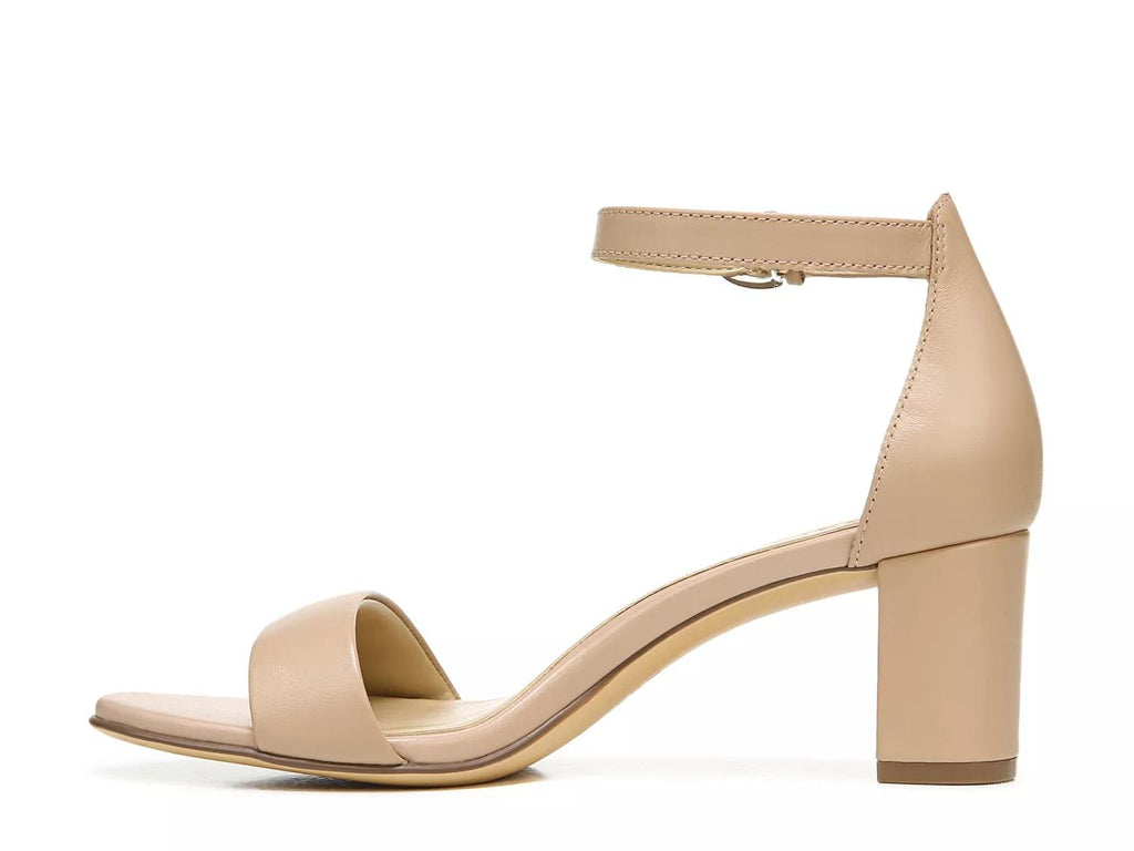 Naturalizer Vera Sandal