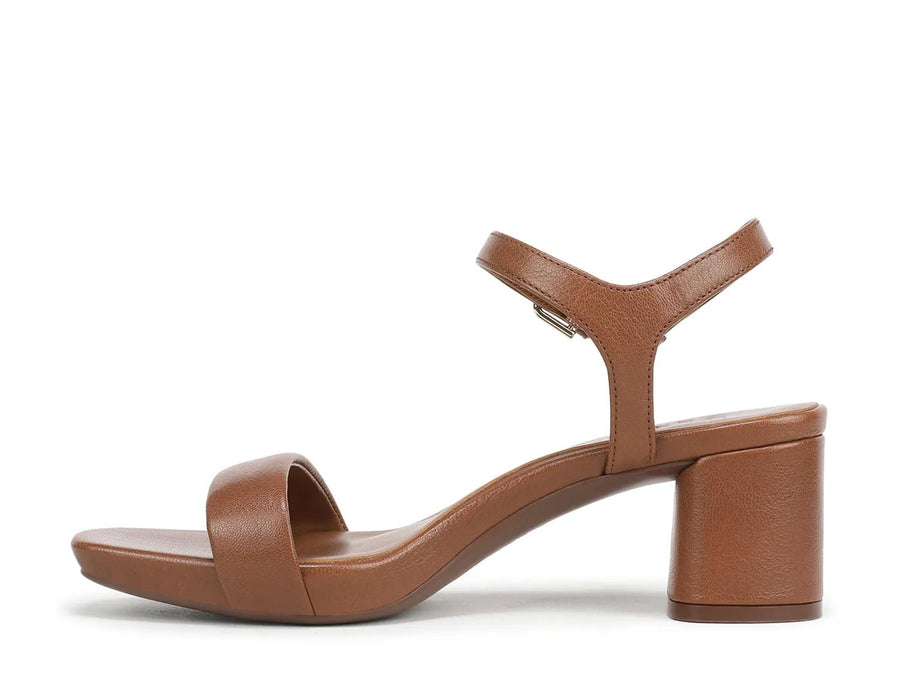 Naturalizer Izzy Sandal