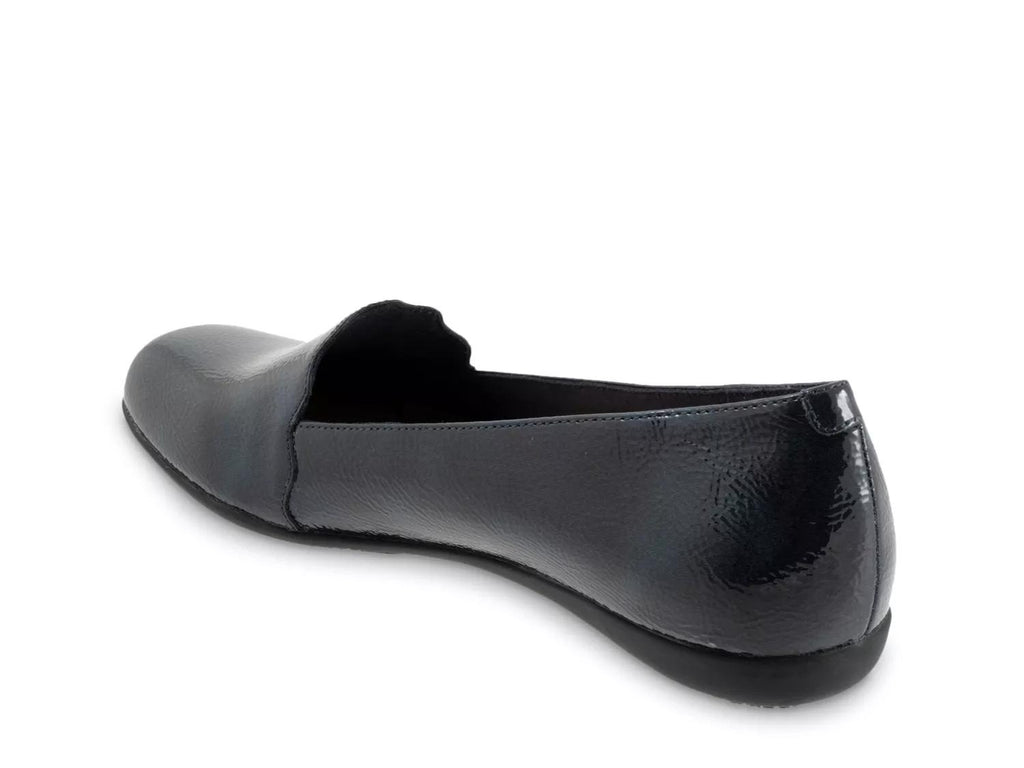 Trotters Sage Loafer