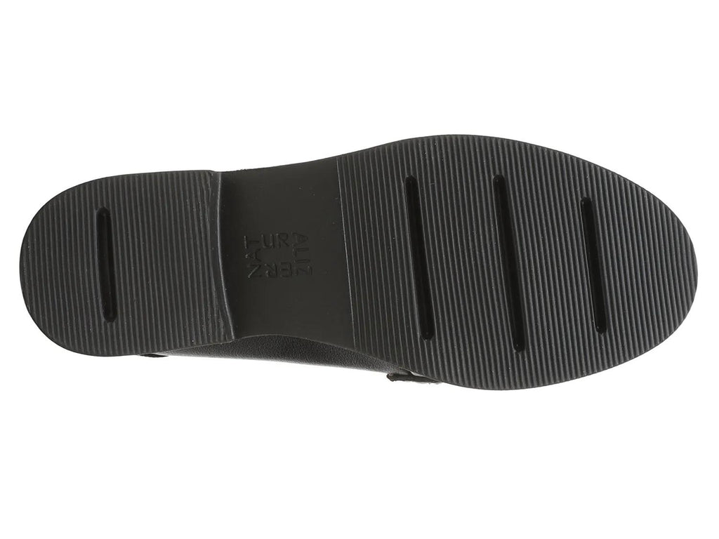 Naturalizer Pryce Loafer - Women's