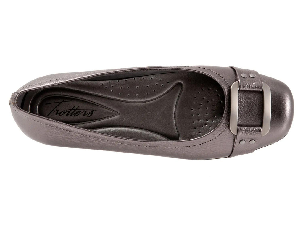 Trotters Sizzle Flat
