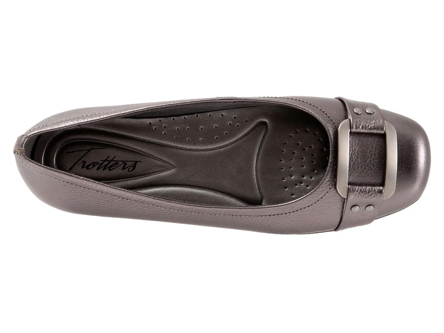 Trotters Sizzle Flat
