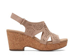 Clarks Giselle Bay Wedge Sandal