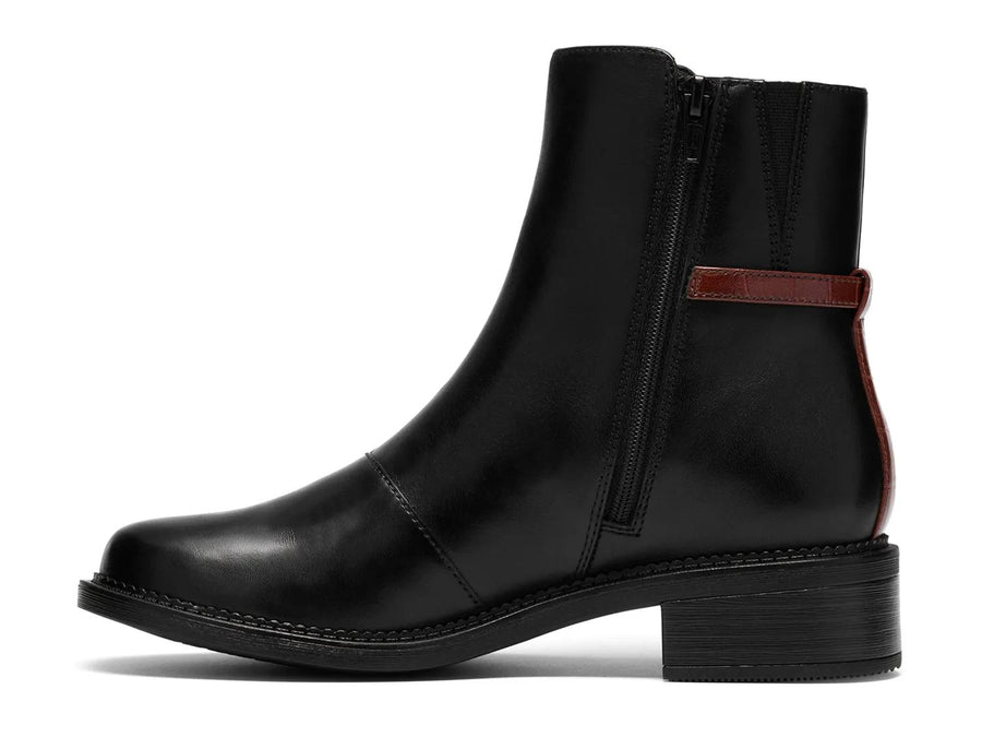 Clarks Maye Kaylie Bootie - Women's