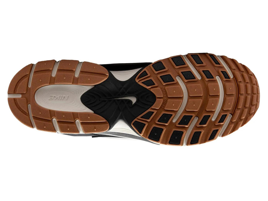 Nike V5 RNR Sneaker - Men's