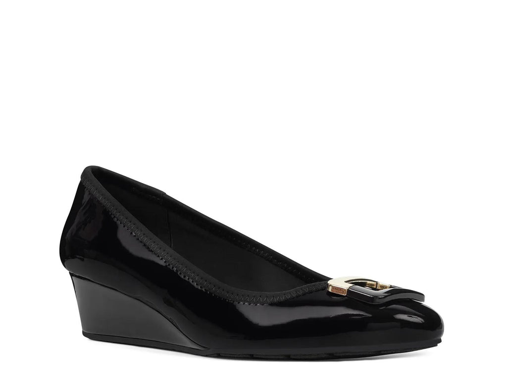 Bandolino Tad 3 Wedge Pump