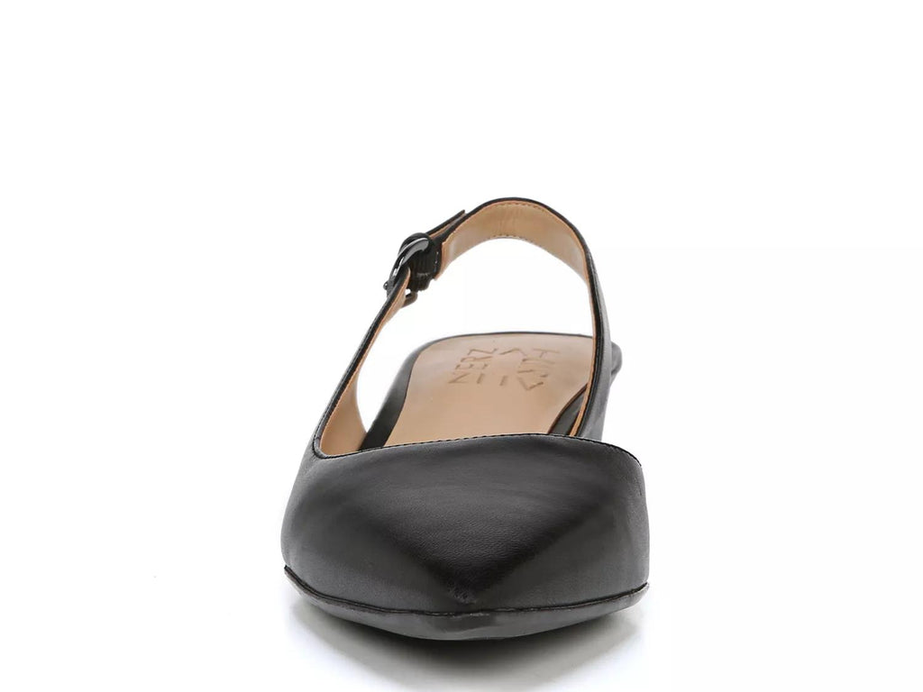 Naturalizer Banks Pump