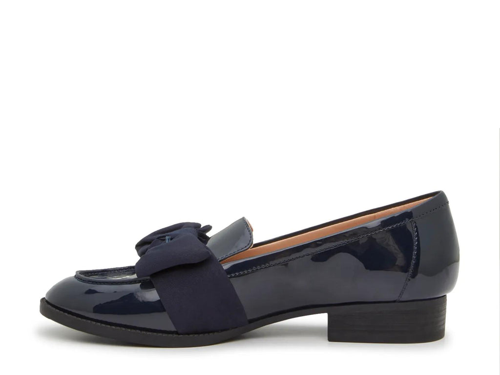 Bandolino Lindio Loafer