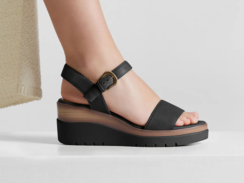 Soul Naturalizer Graciela Wedge Sandal