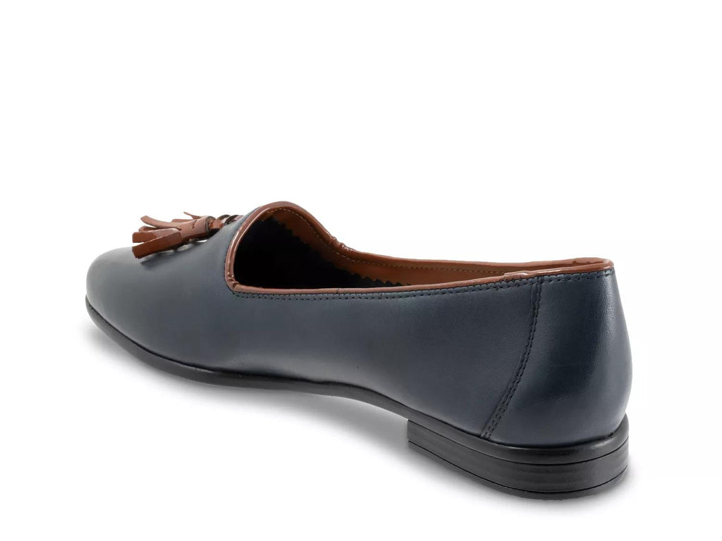 Trotters Liz Loafer