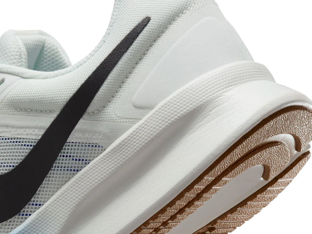 Nike Run Swift 3 Running Shoe - Men's