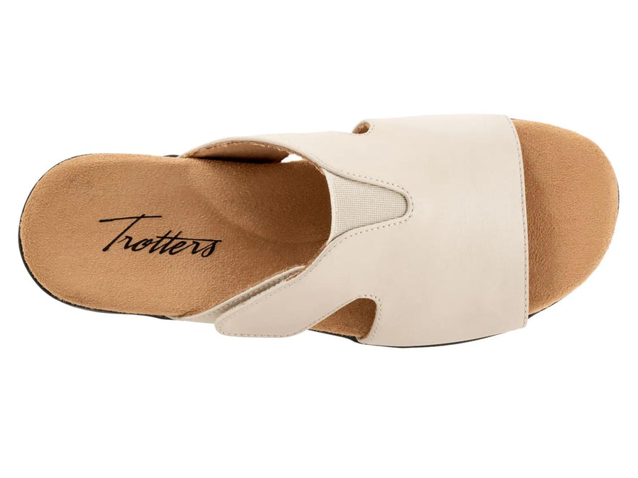 Trotters Roxine 2.0 Sandal