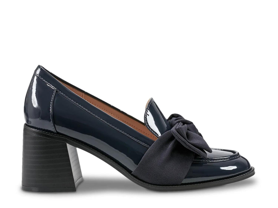 Bandolino Korrar Loafer