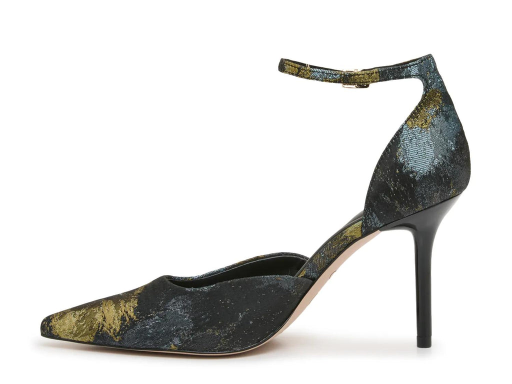 Jessica Simpson Nyarie Pump