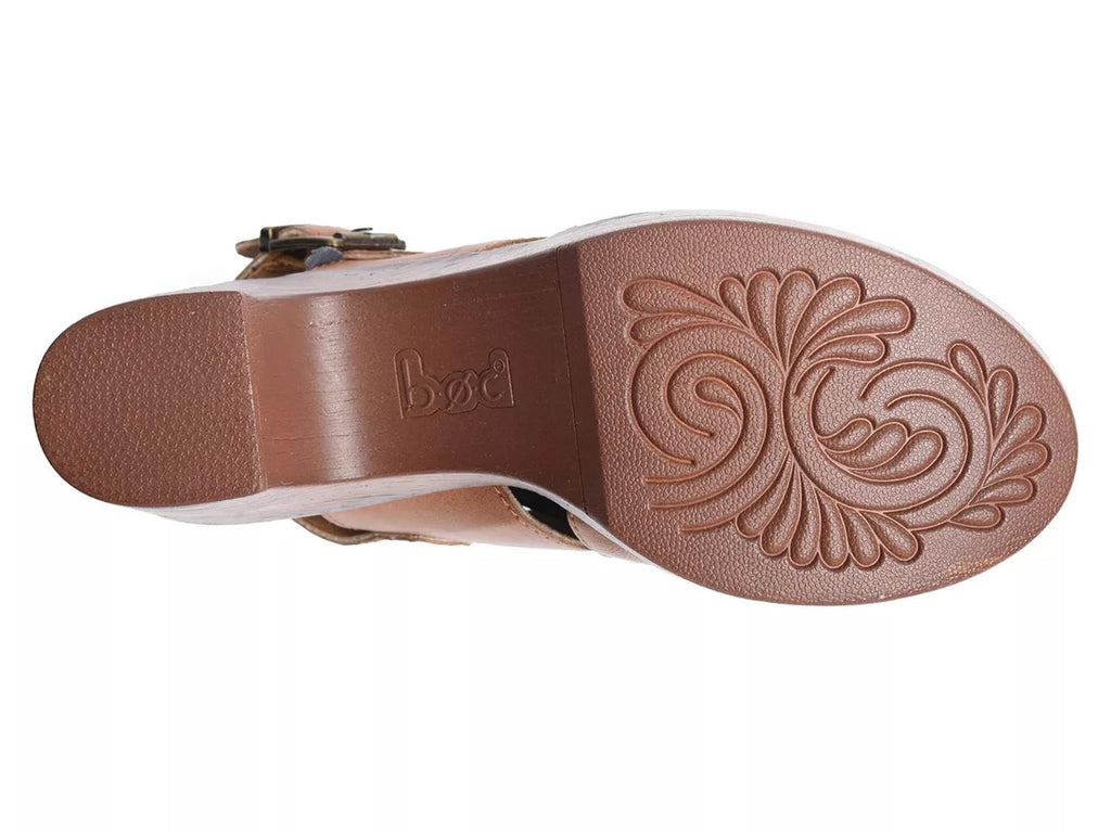 B.O.C. Born Concept Cecila Platform Clog