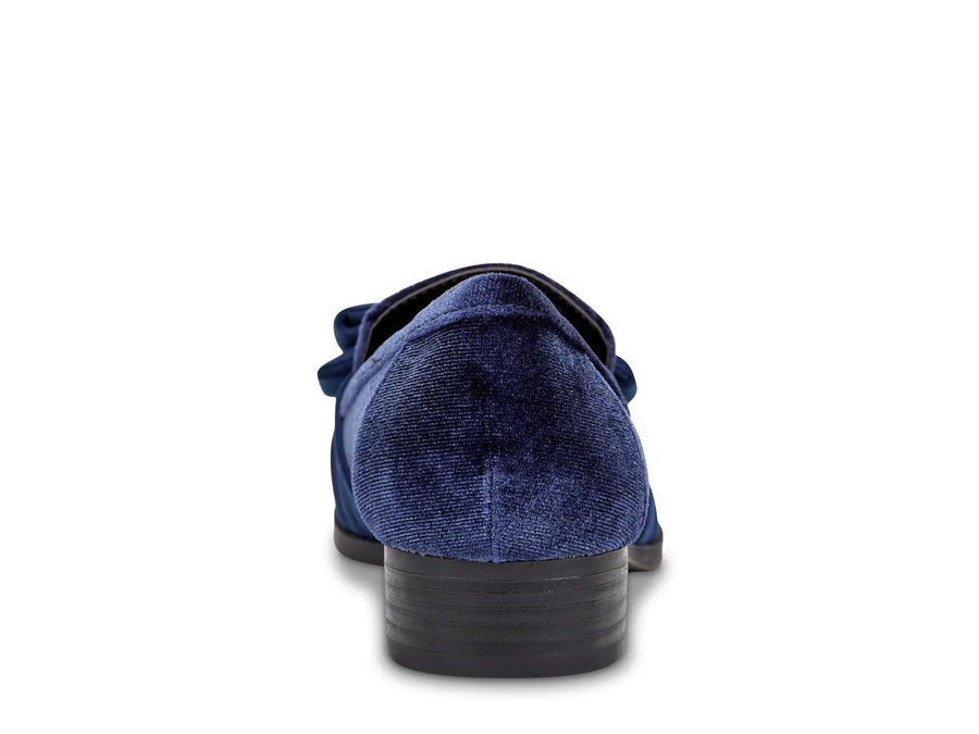 Bandolino Lindio Loafer