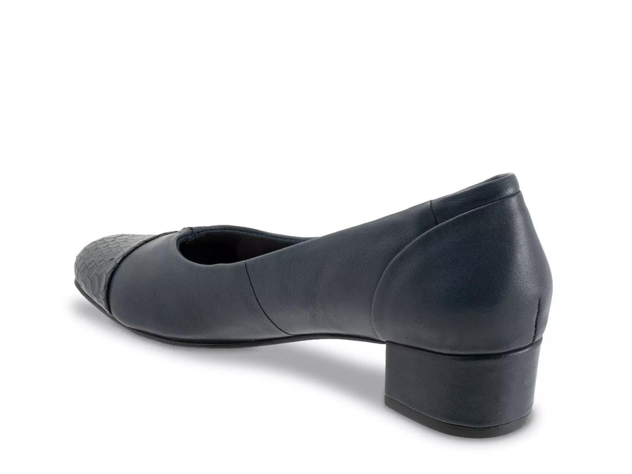 Trotters Daisy Pump