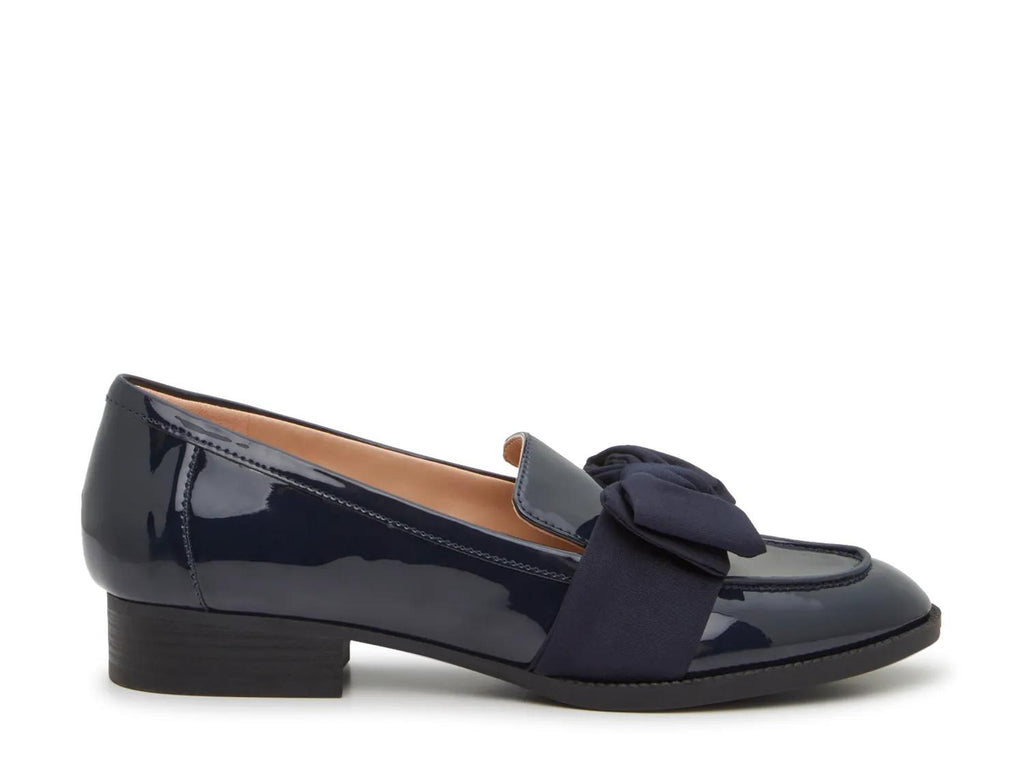 Bandolino Lindio Loafer