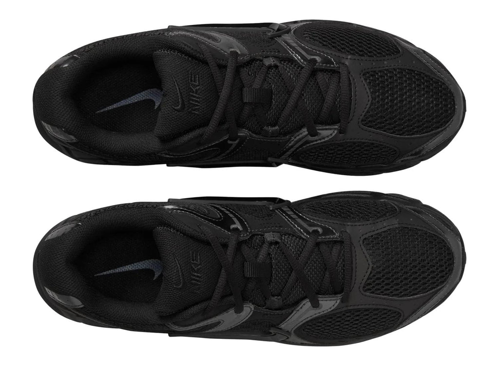 Nike V5 RNR Sneaker - Men's