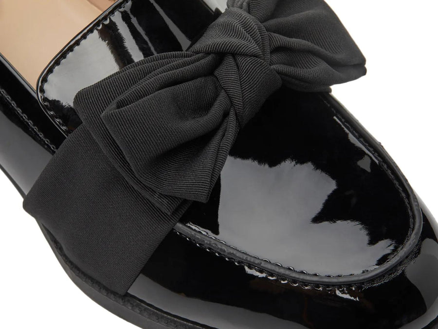 Bandolino Lindio Loafer