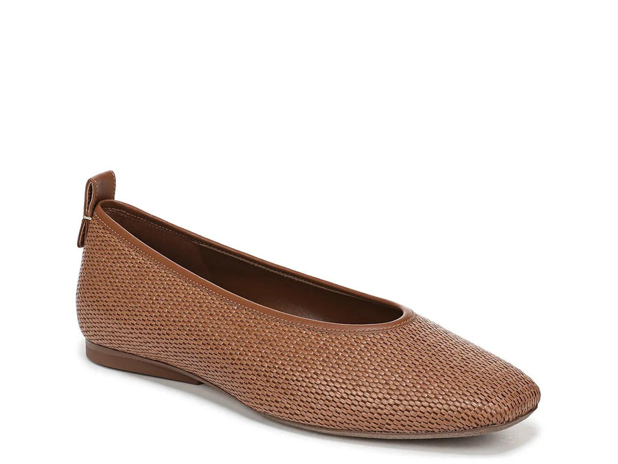 27 Edit Naturalizer Carla Flat