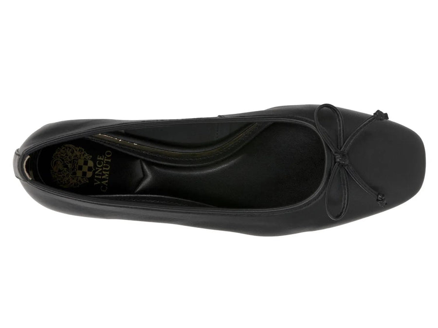 Vince Camuto Jenlea Flat