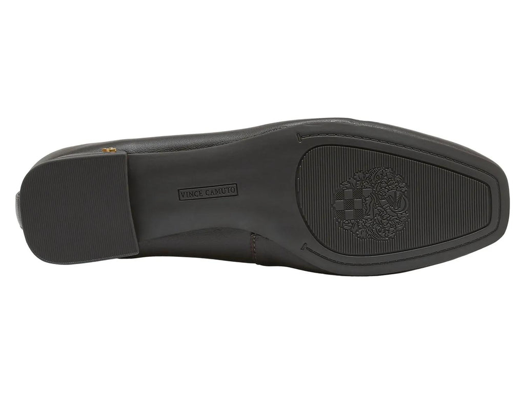 Vince Camuto Jenla Flat