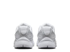 Nike V5 RNR Sneaker - Women's