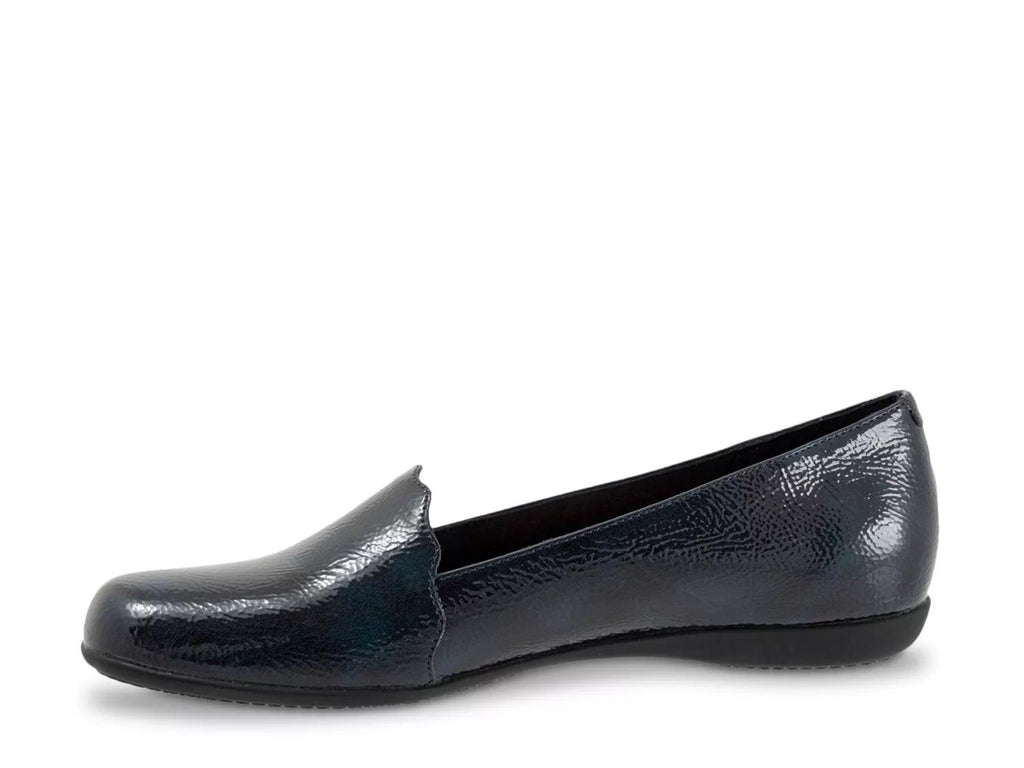 Trotters Sage Loafer