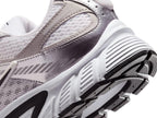 Nike V5 RNR Sneaker - Men's