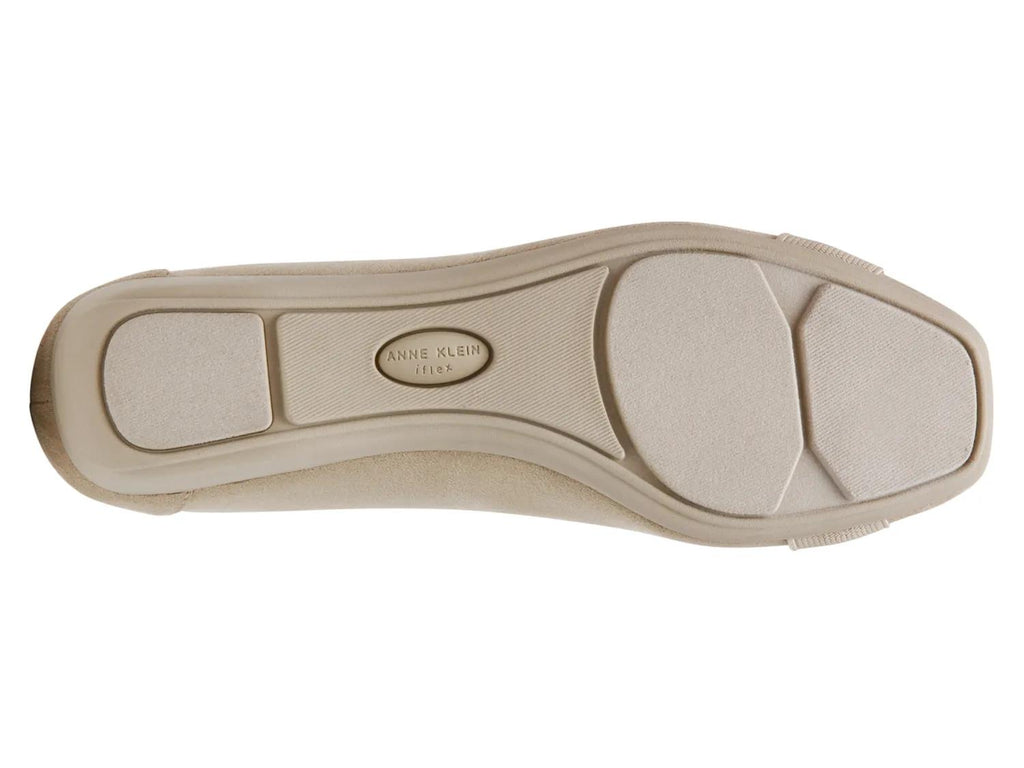 Anne Klein Ultimate Flat