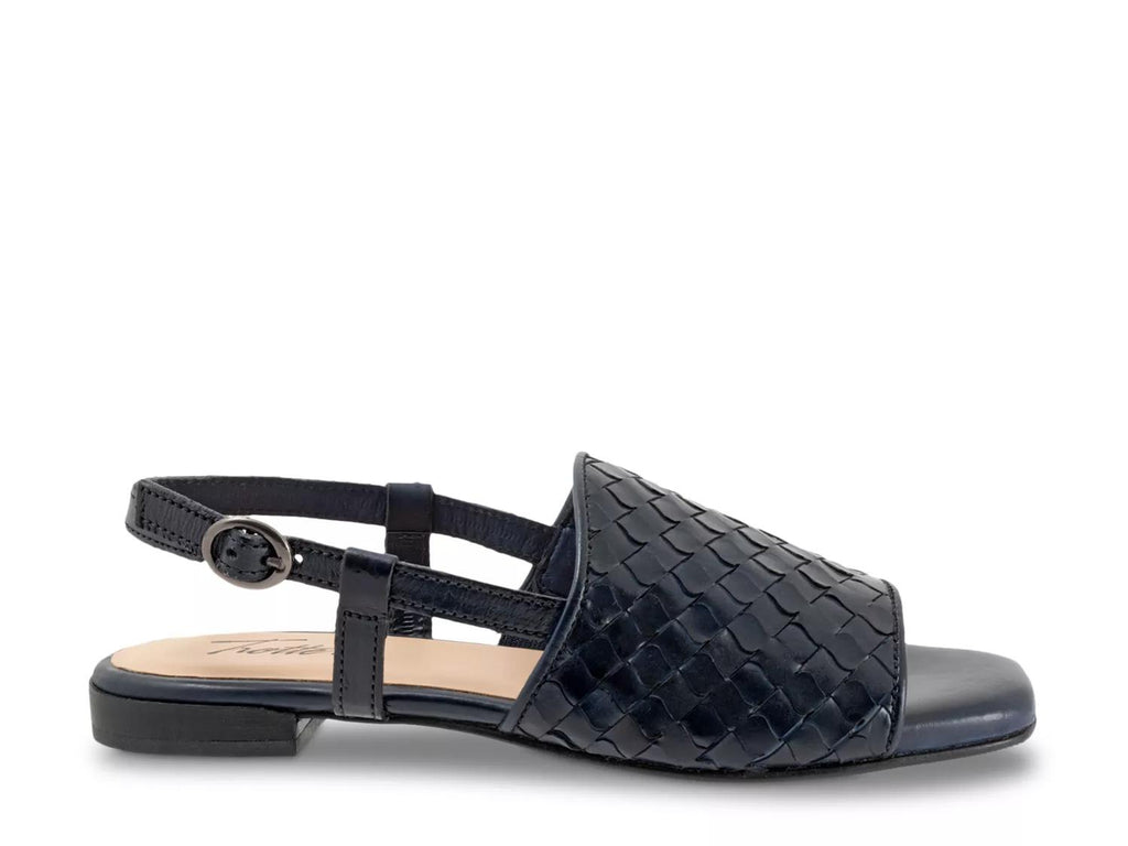 Trotters Nola Sandal