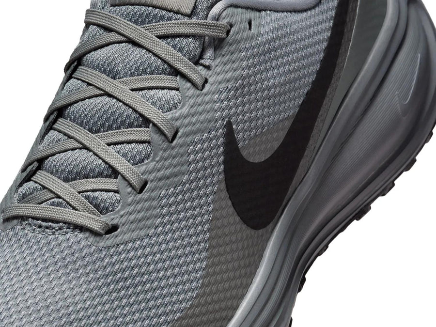 Nike Revolution 8 Running Shoe - Men's