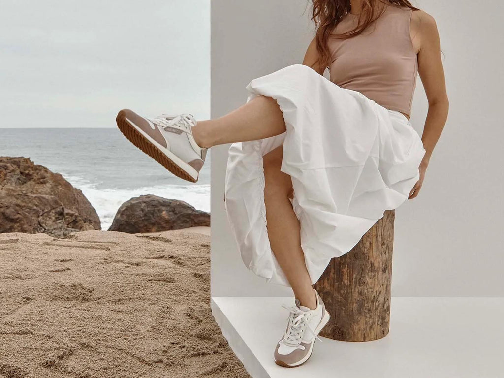 Vionic Monarch Sneaker - Women's